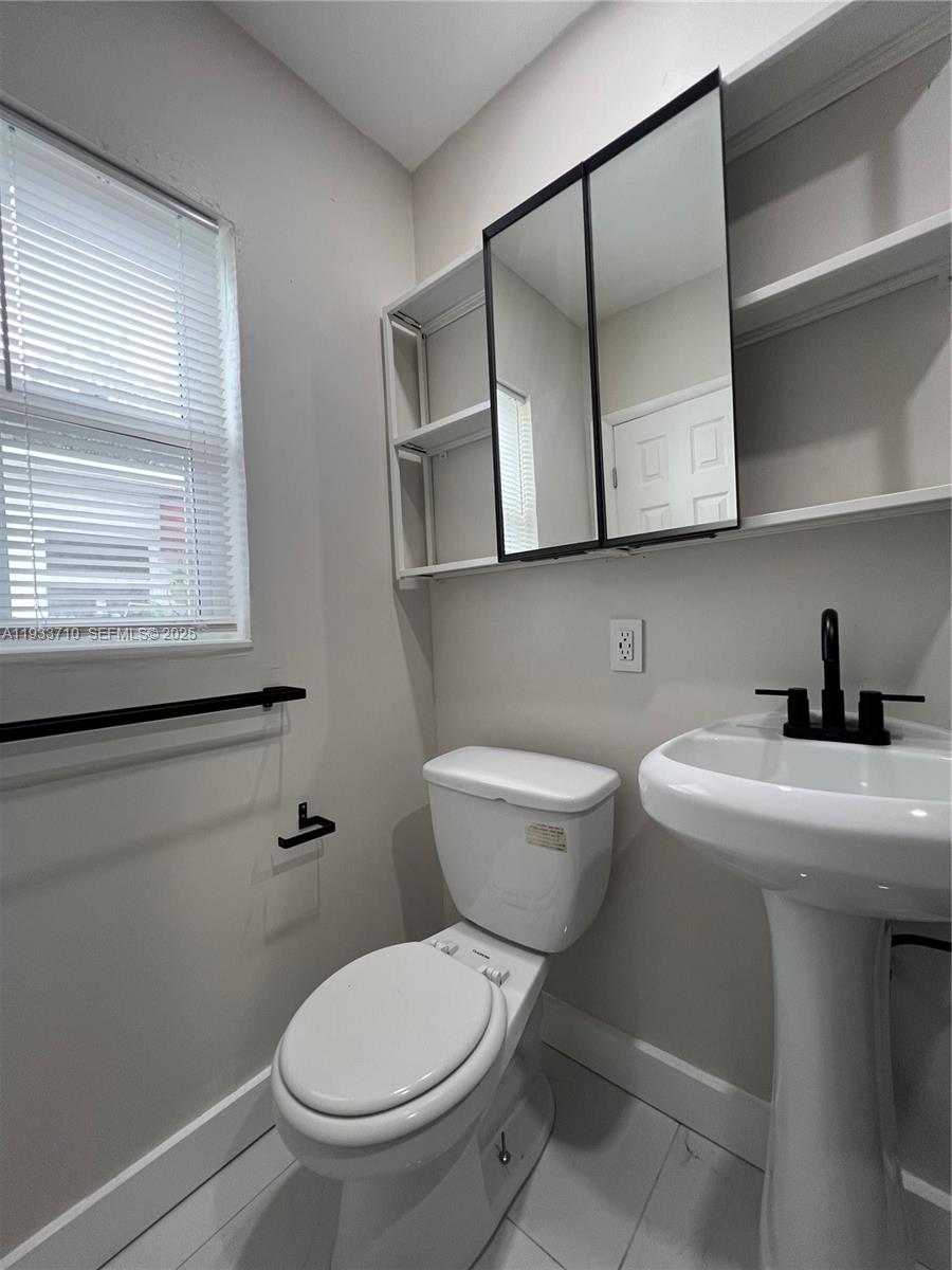 DIXIE HIGHWAY TRACK - Residential Income