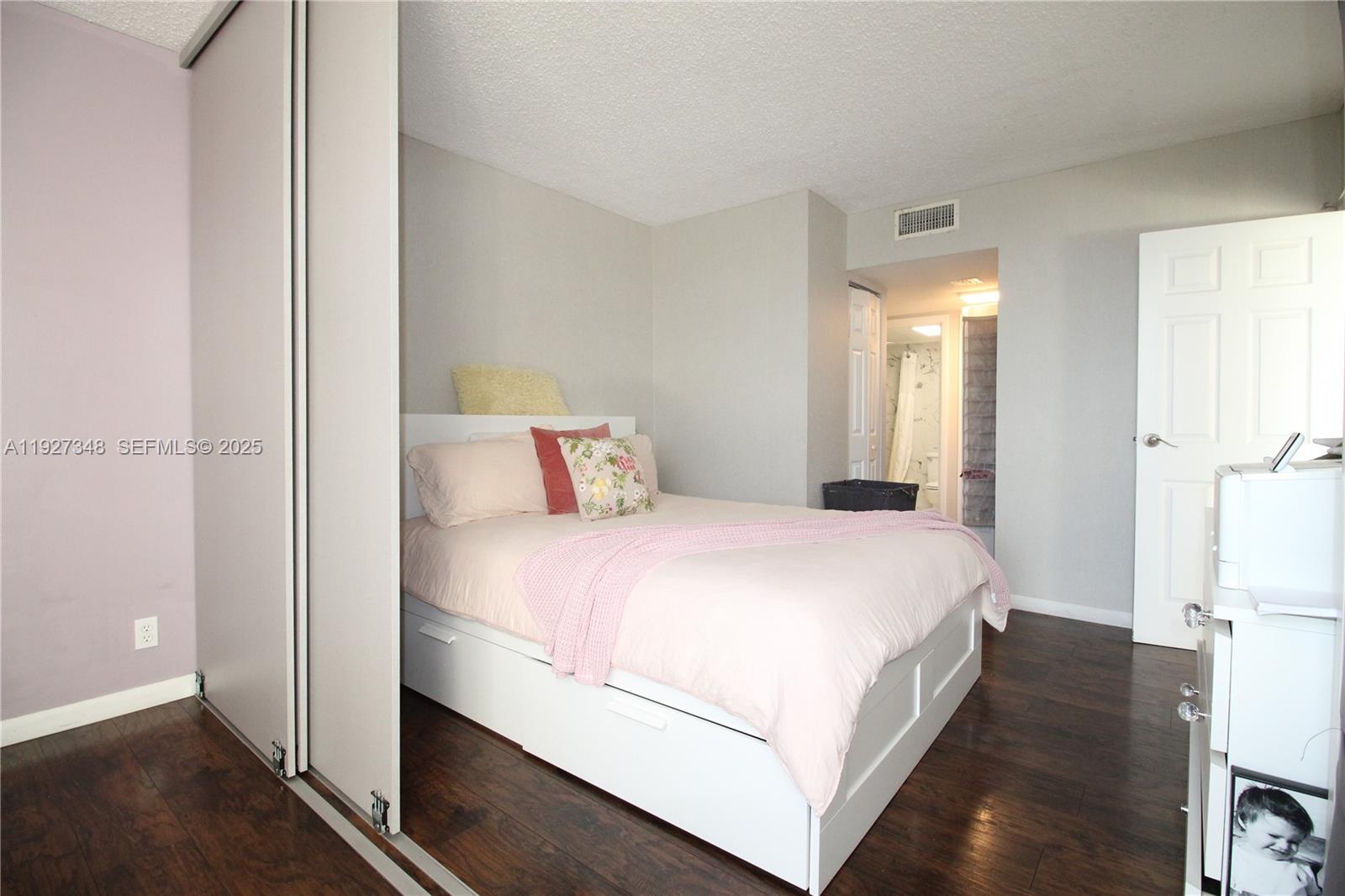 CORONADO CONDO- TOWER II - Residential