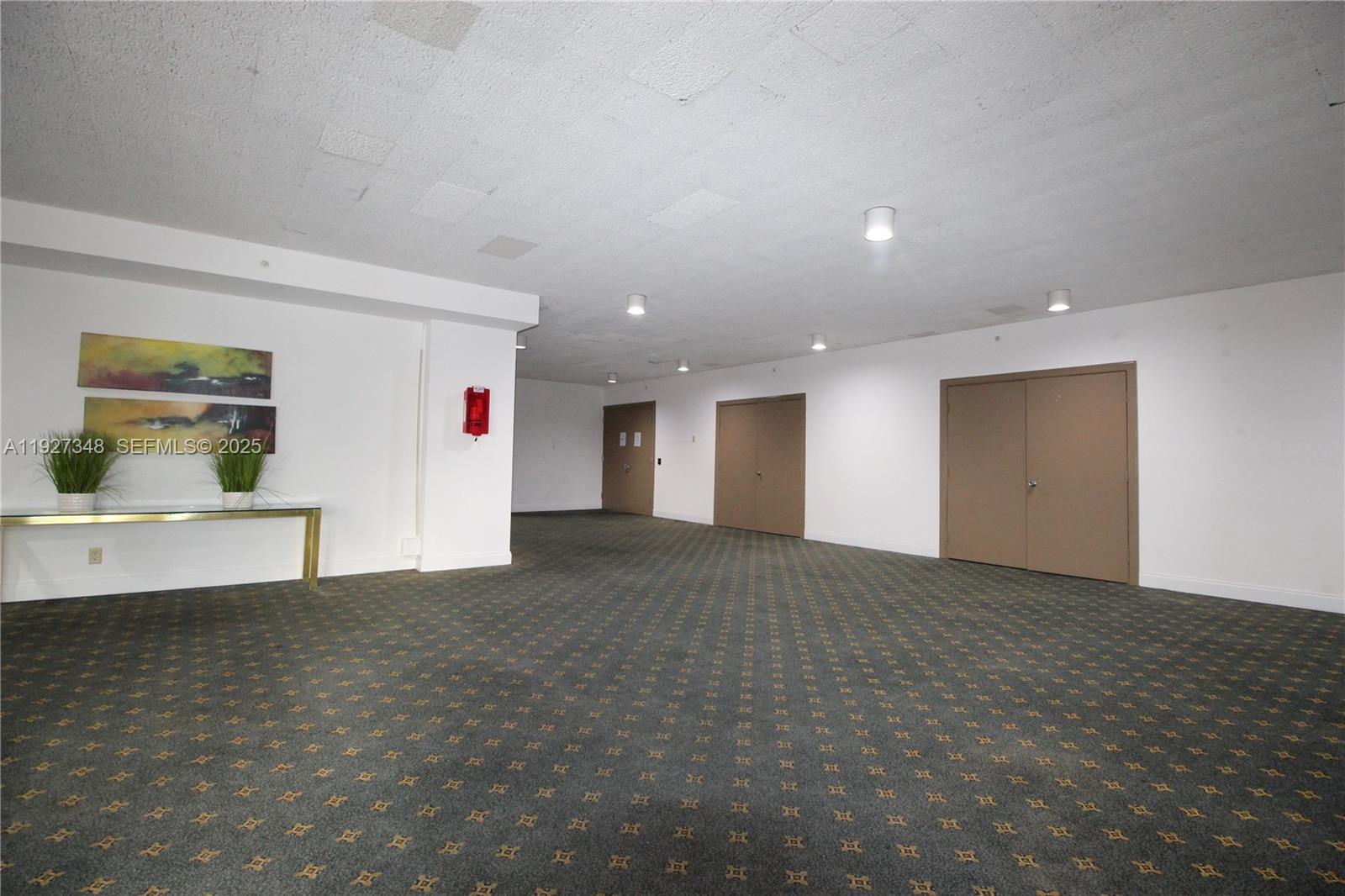 CORONADO CONDO- TOWER II - Residential