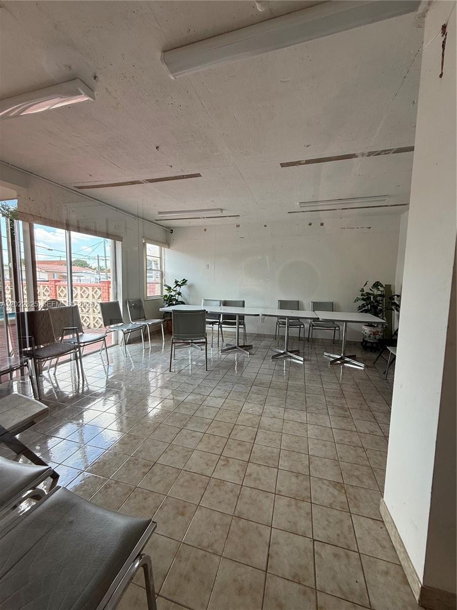 MADRID TERRACE CONDO - Residential