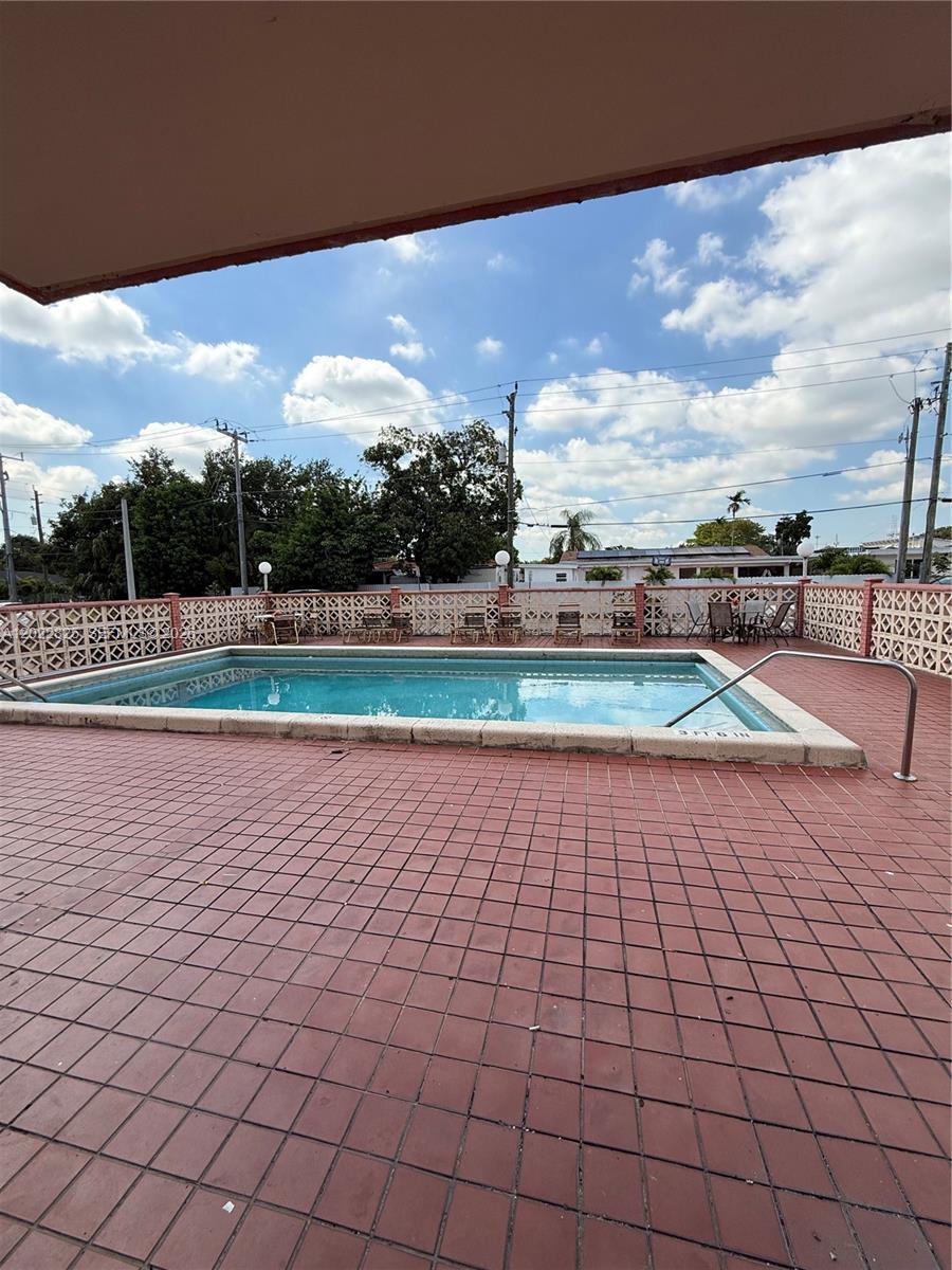MADRID TERRACE CONDO - Residential
