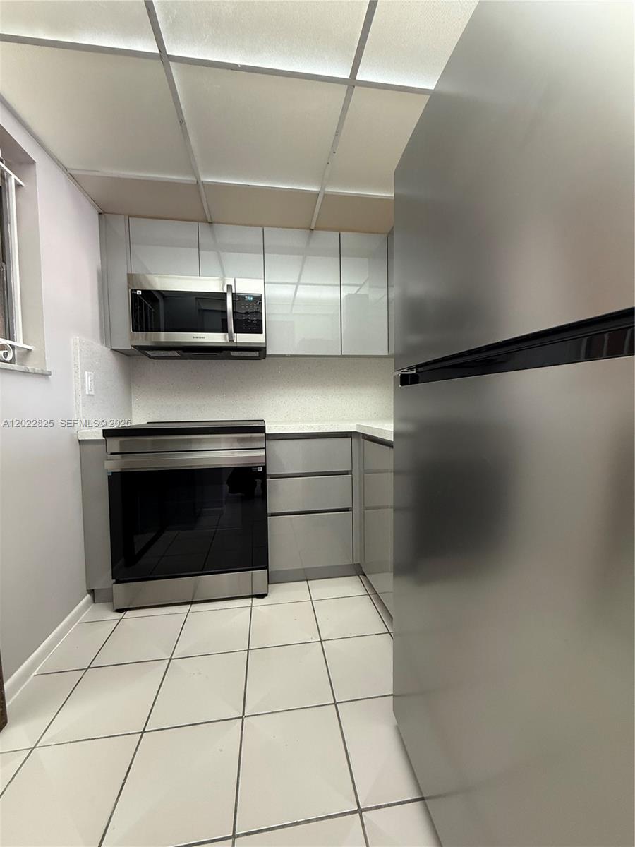 MADRID TERRACE CONDO - Residential