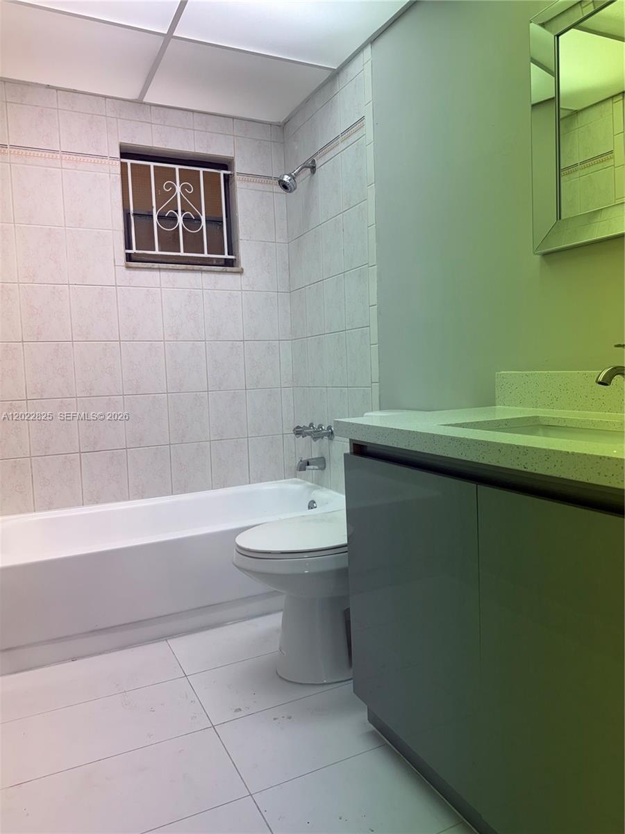 MADRID TERRACE CONDO - Residential
