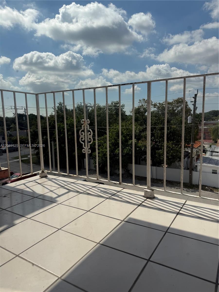 MADRID TERRACE CONDO - Residential