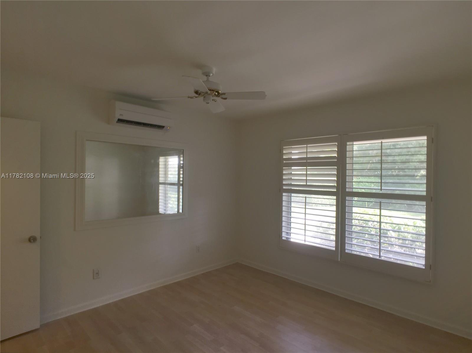 CASA MIA DELRAY INC - Residential Lease