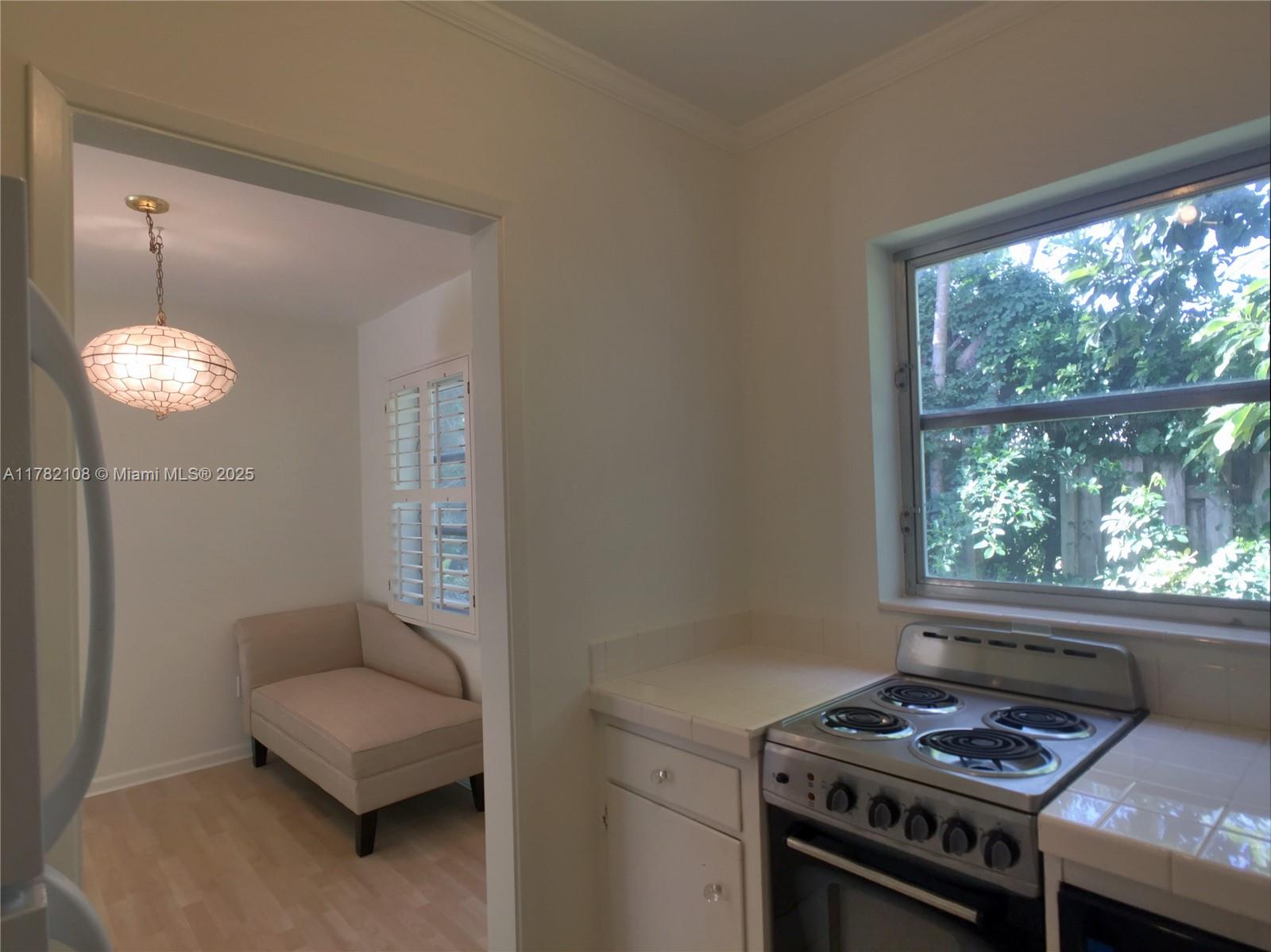 CASA MIA DELRAY INC - Residential Lease