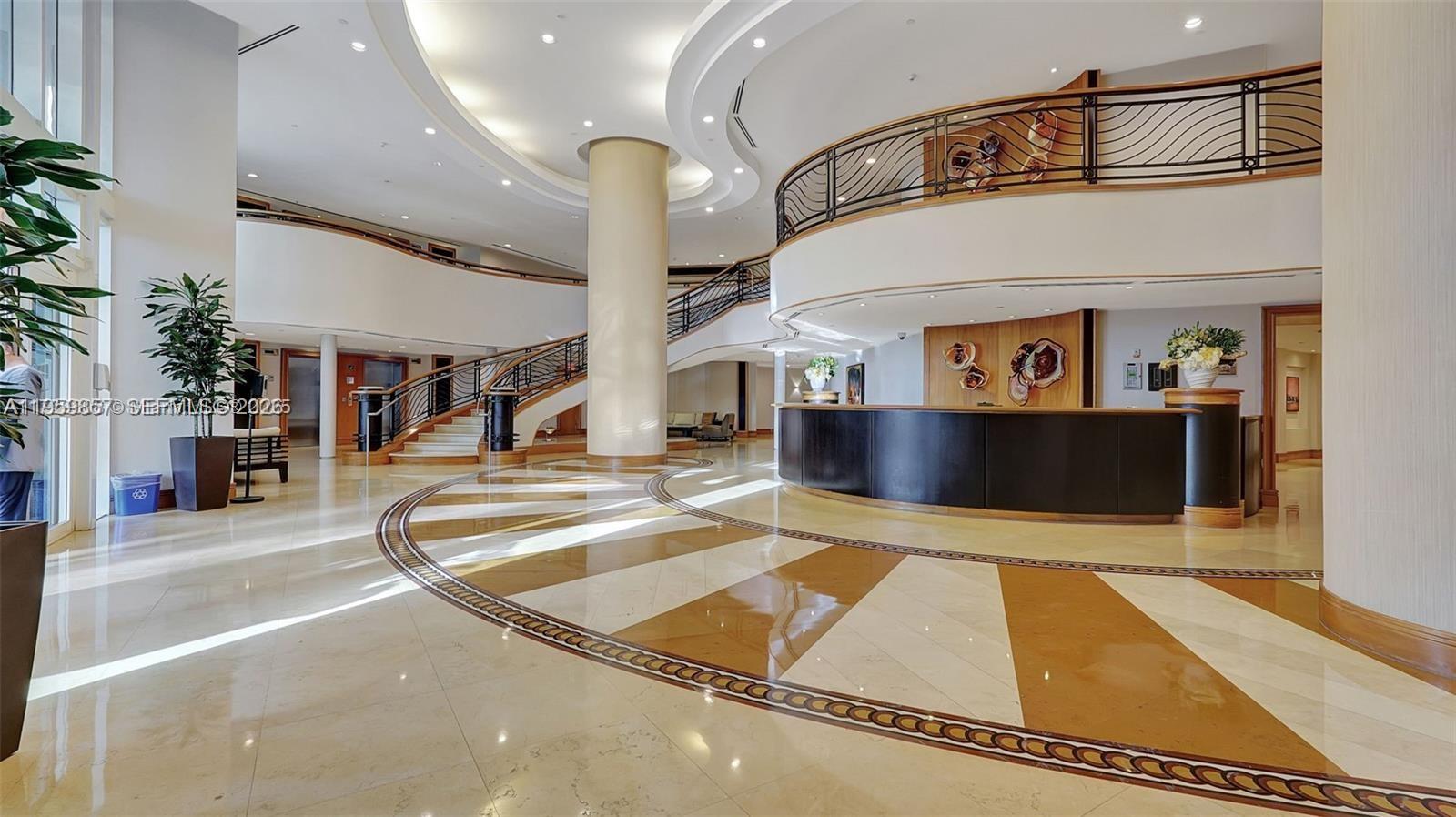 18911 Collins Ave 3307