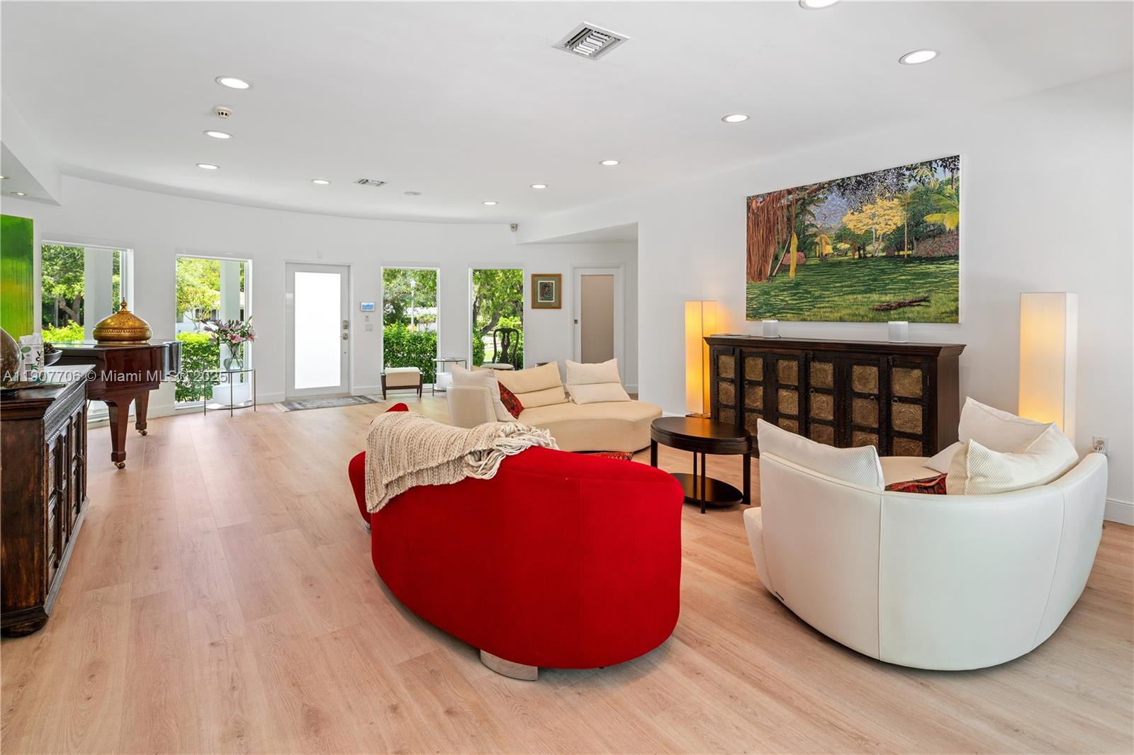 BAY HEIGHTS - Residential Lease