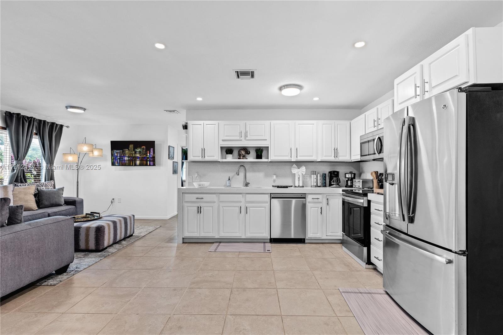 SKY VISTA 6TH ADDN - Residential Lease