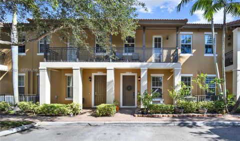 Photo of 1121 SW 147th Ter, Pembroke Pines, FL 33027 (MLS # A11922021)