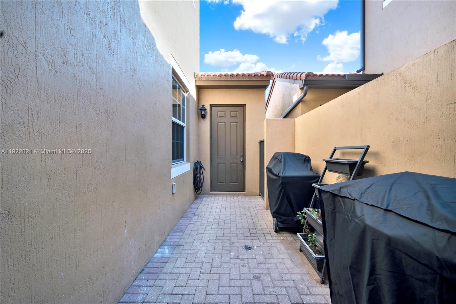 MEADOW PINES - Residential