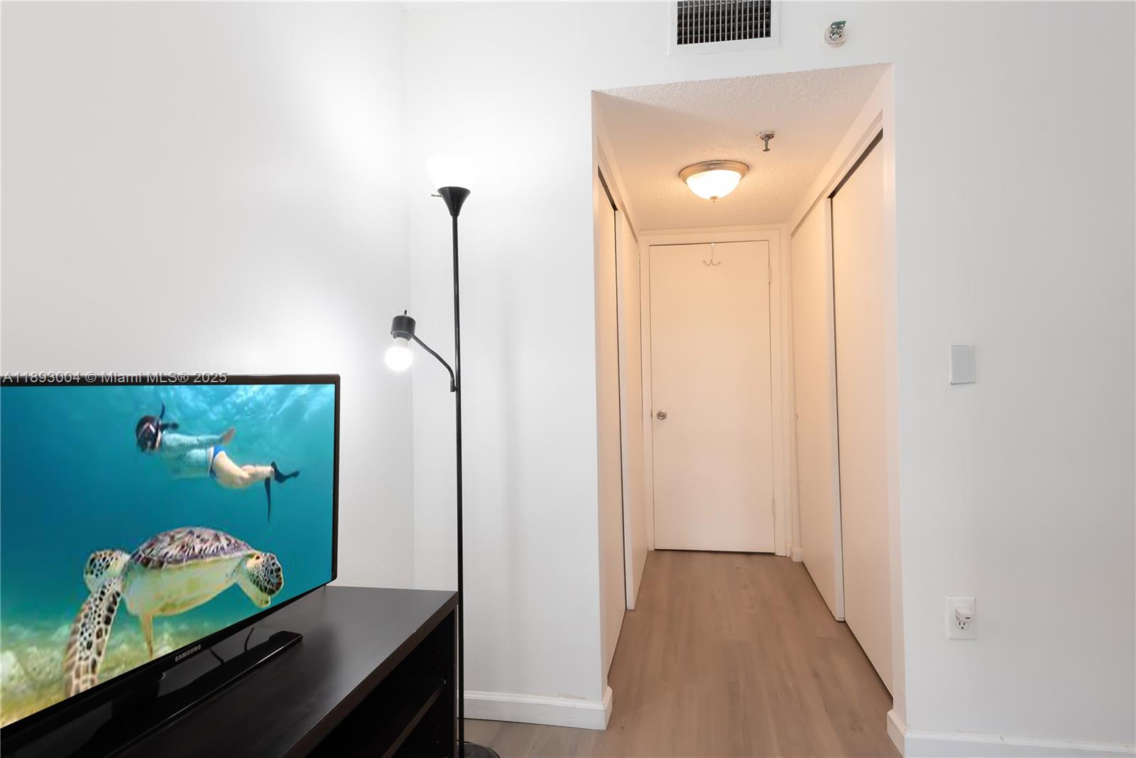 GREYNOLDS PARK CLUB CONDO - Residential