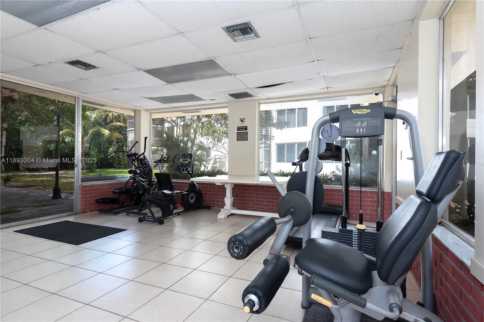 GREYNOLDS PARK CLUB CONDO - Residential