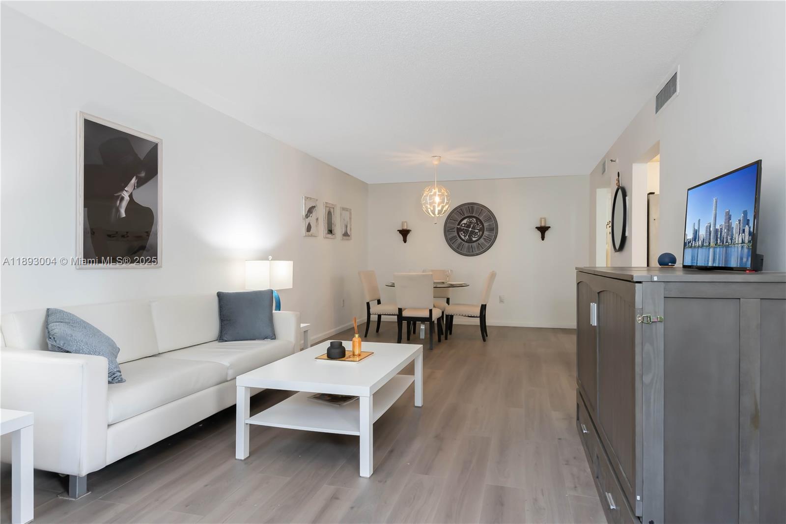 GREYNOLDS PARK CLUB CONDO - Residential