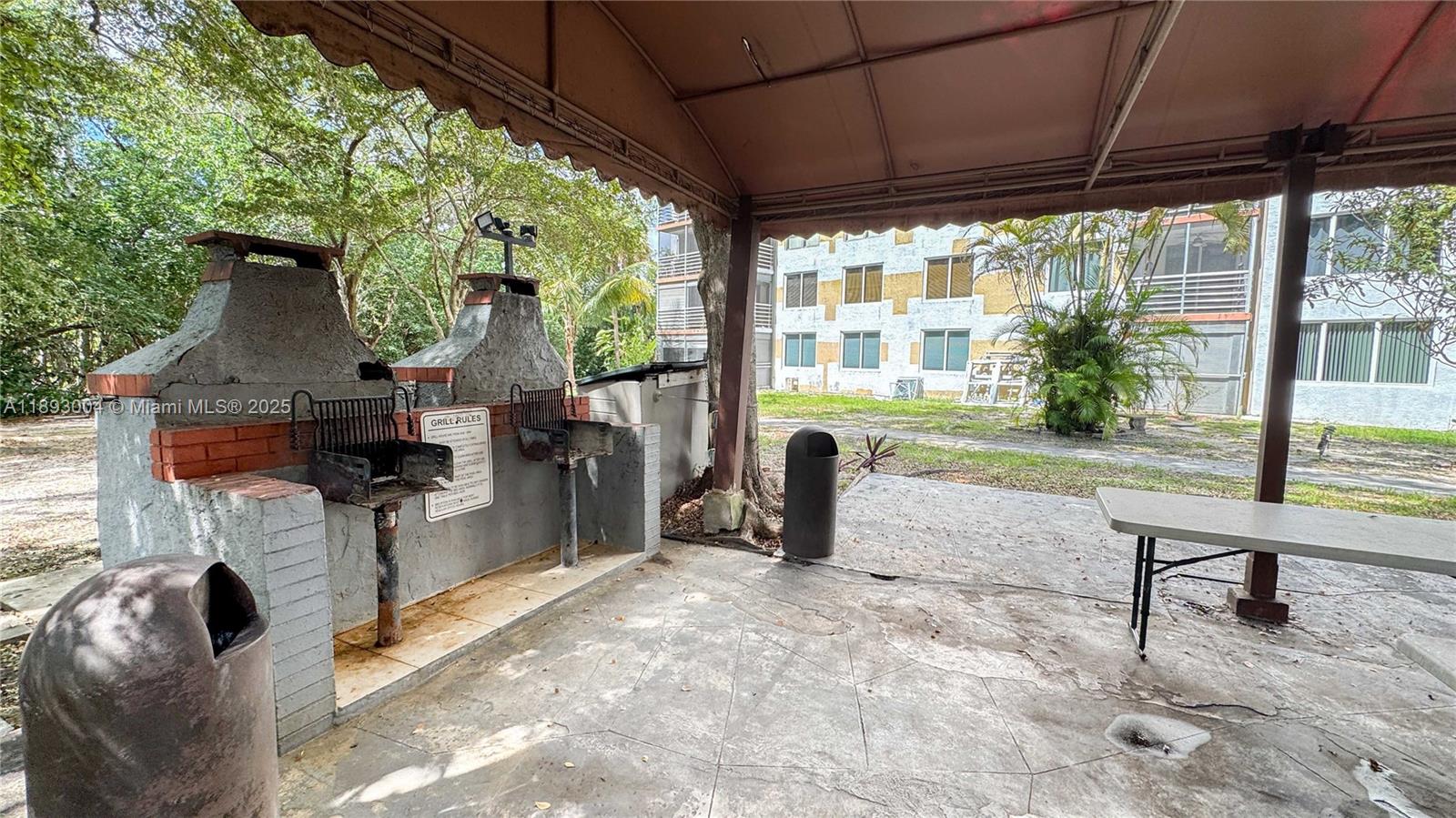 GREYNOLDS PARK CLUB CONDO - Residential