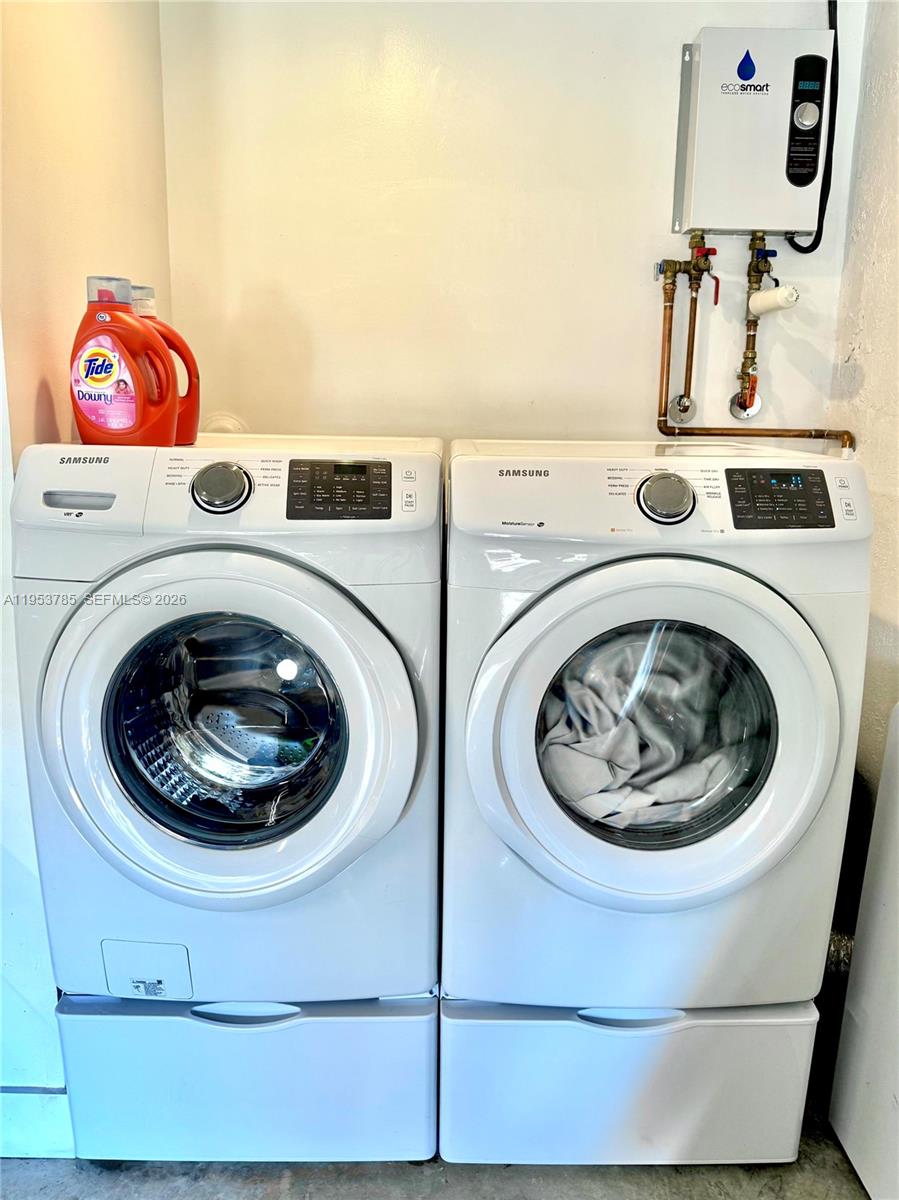 CHAPEL TRAIL REPLAT - Residential