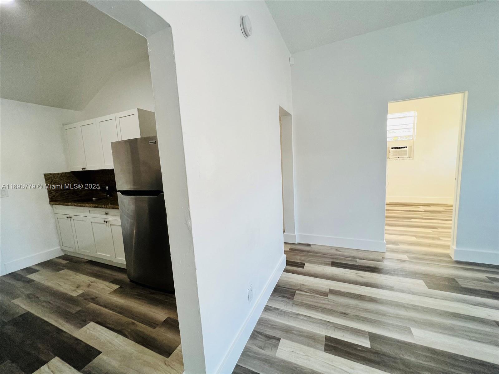HIALEAH HEIGHTS - Residential Income