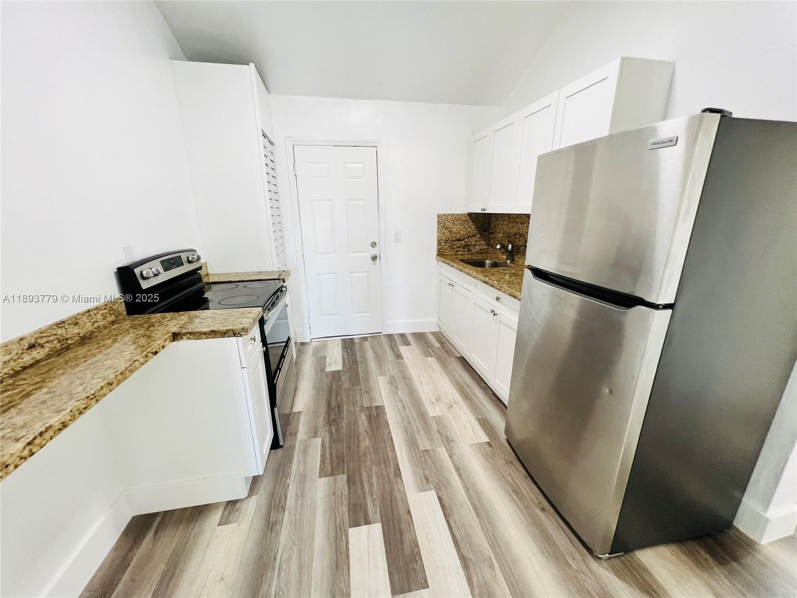 HIALEAH HEIGHTS - Residential Income