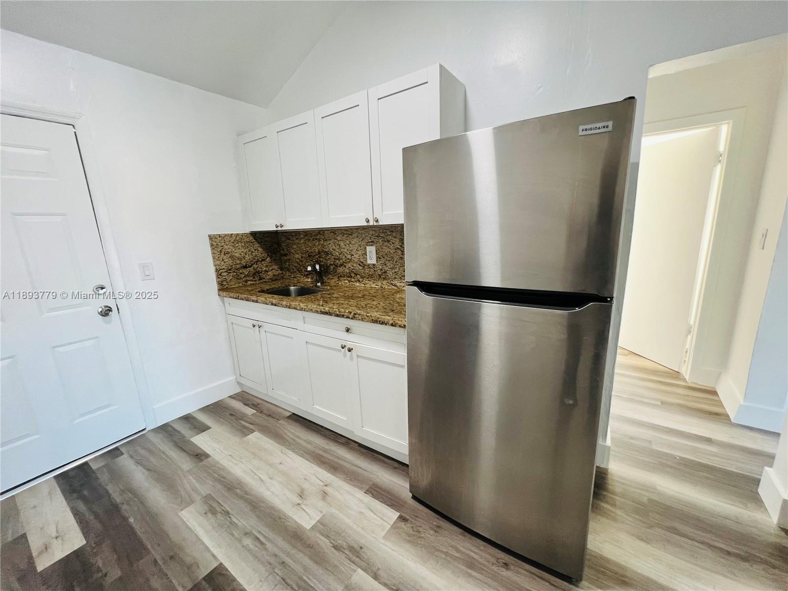 HIALEAH HEIGHTS - Residential Income