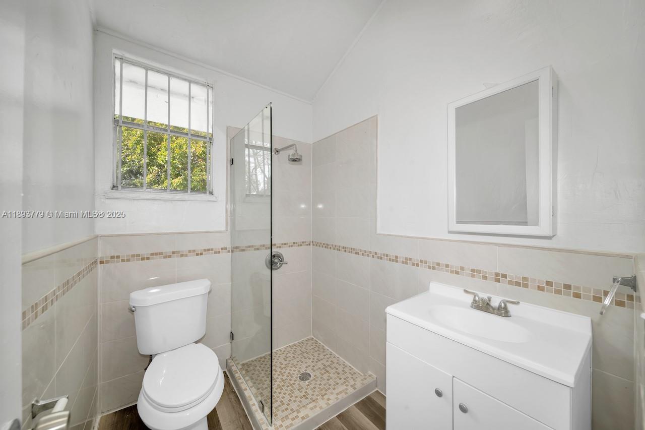 HIALEAH HEIGHTS - Residential Income