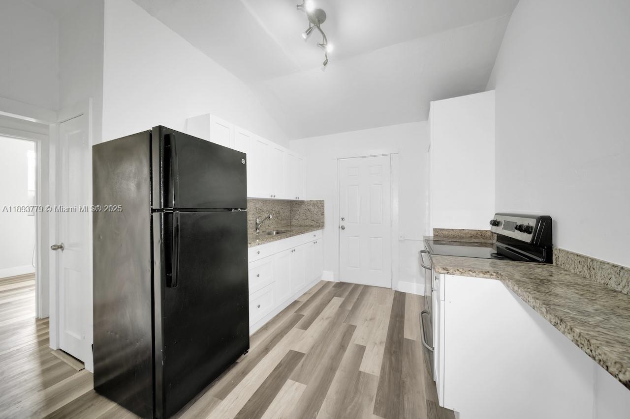 HIALEAH HEIGHTS - Residential Income