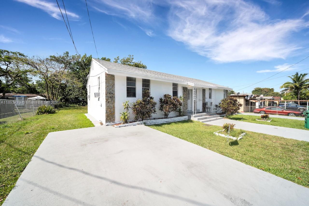 HIALEAH HEIGHTS - Residential Income