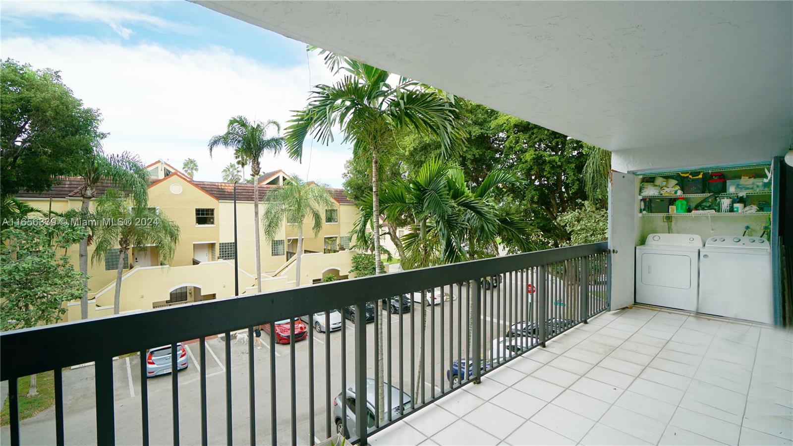 CALUSA CLUB VIL CONDO BLD - Residential