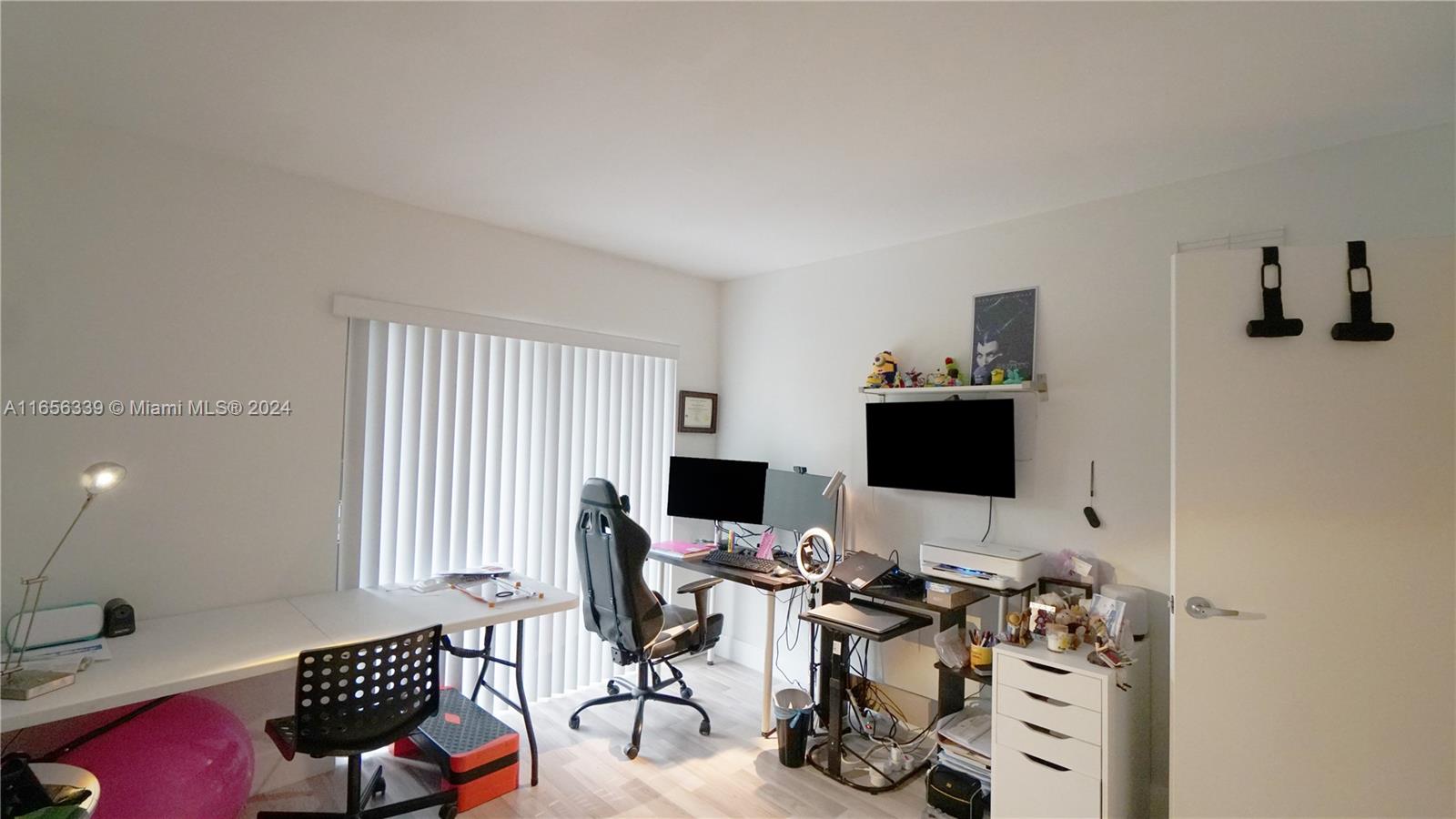 CALUSA CLUB VIL CONDO BLD - Residential