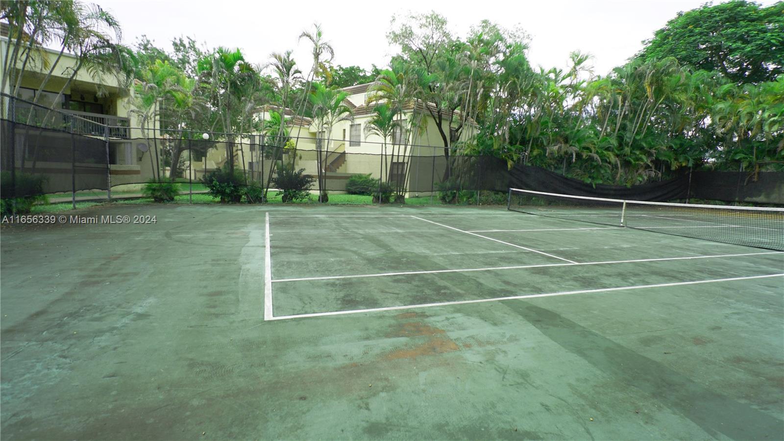 CALUSA CLUB VIL CONDO BLD - Residential