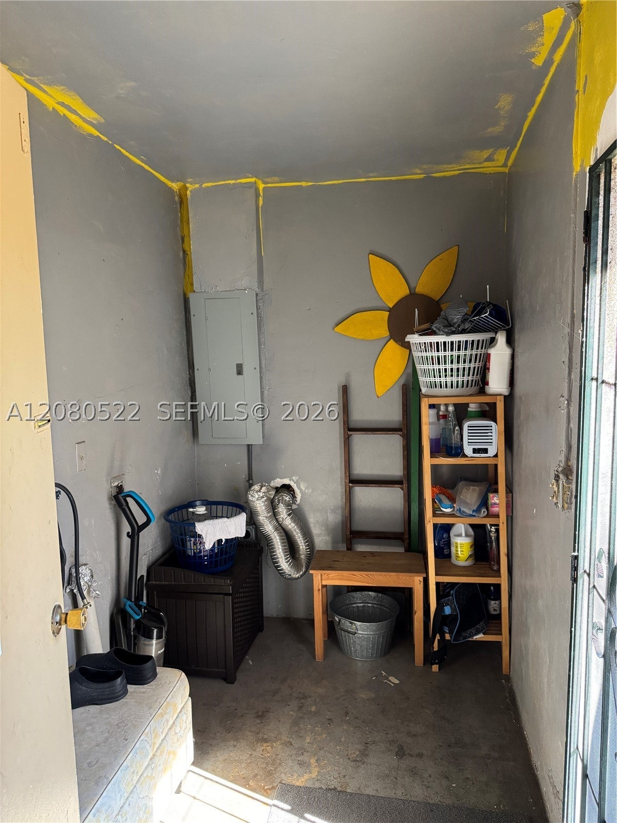 1075 NW 100th St