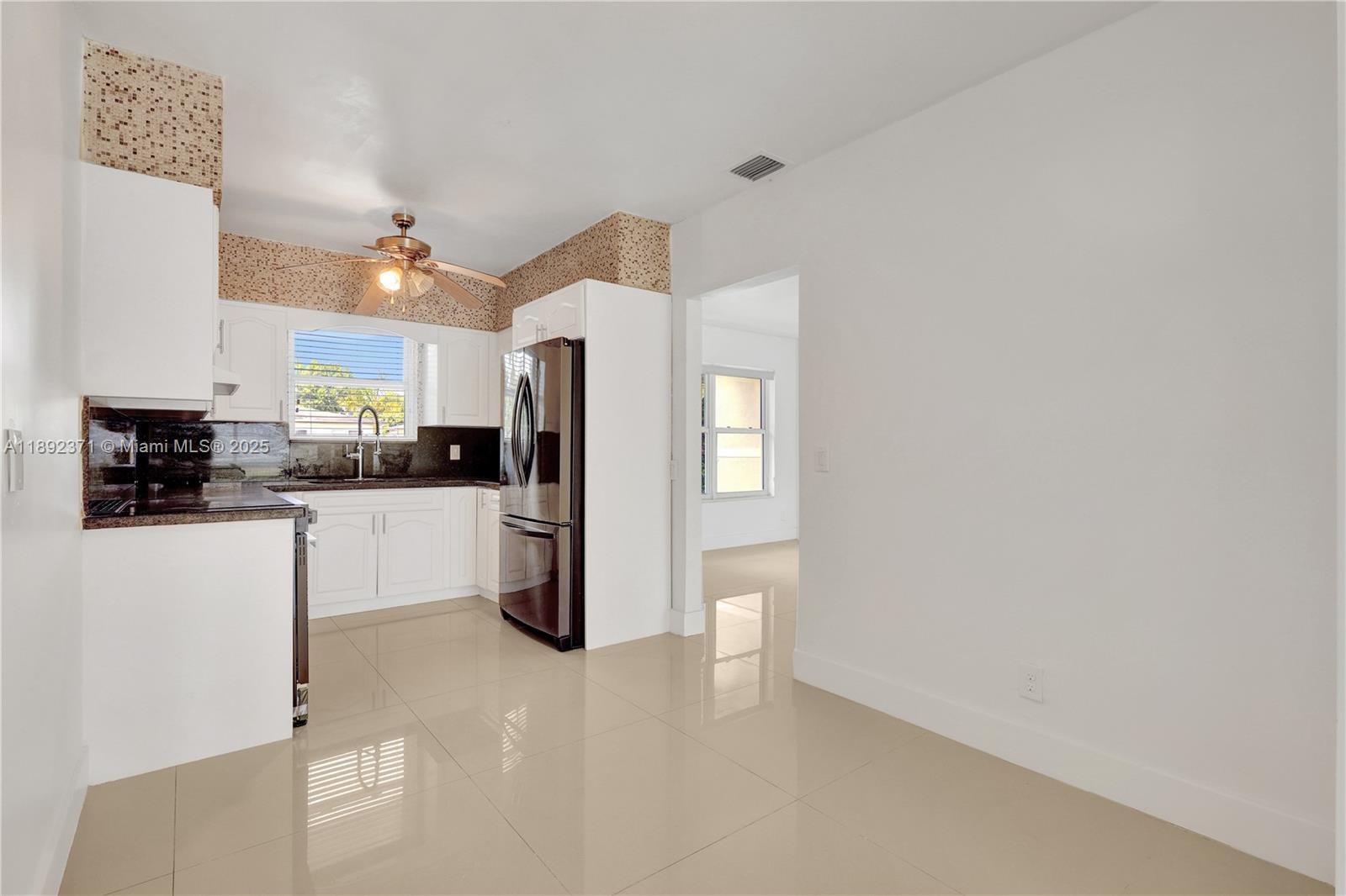 BISCAYNE COURT - Residential Lease