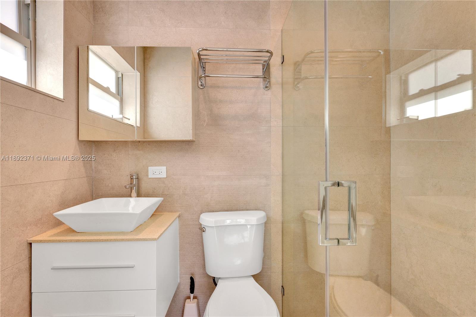 BISCAYNE COURT - Residential Lease
