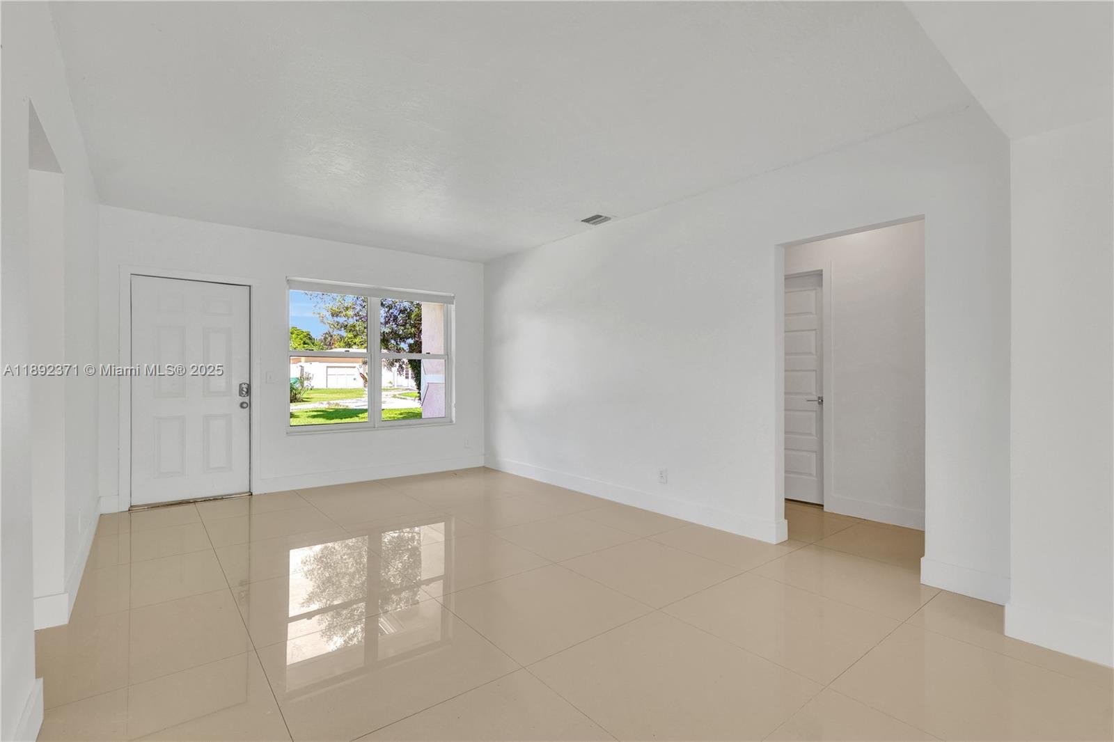 BISCAYNE COURT - Residential Lease