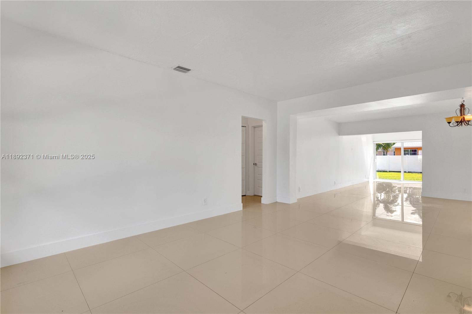 BISCAYNE COURT - Residential Lease