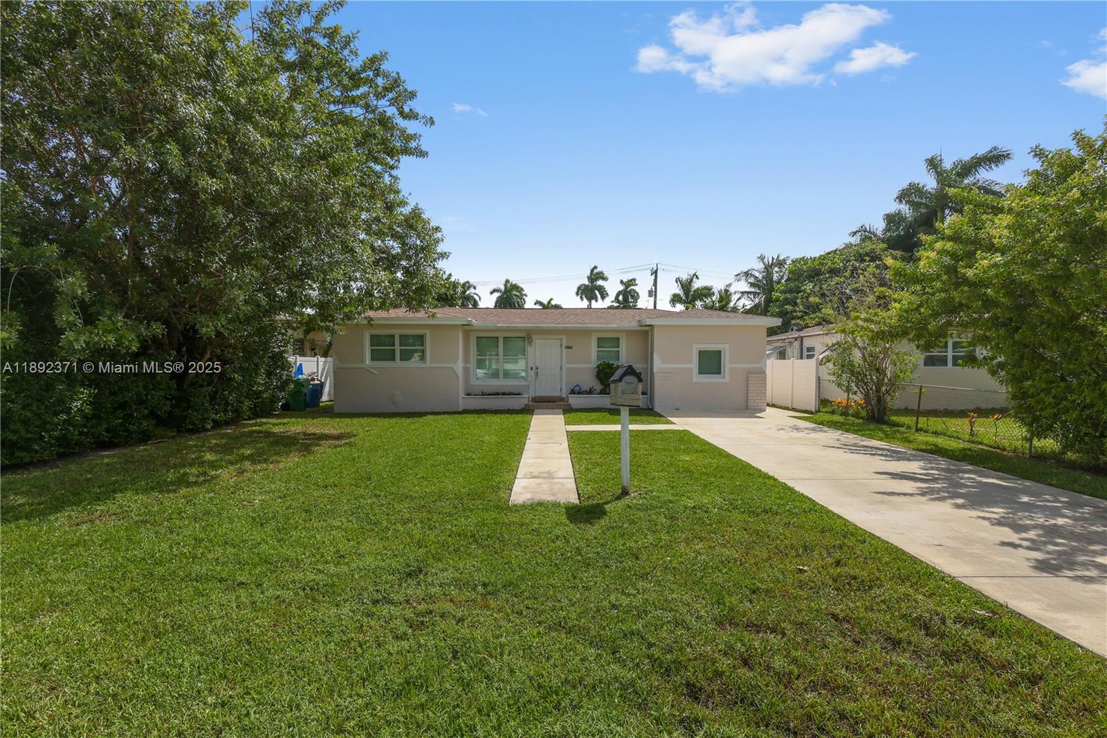 BISCAYNE COURT - Residential Lease