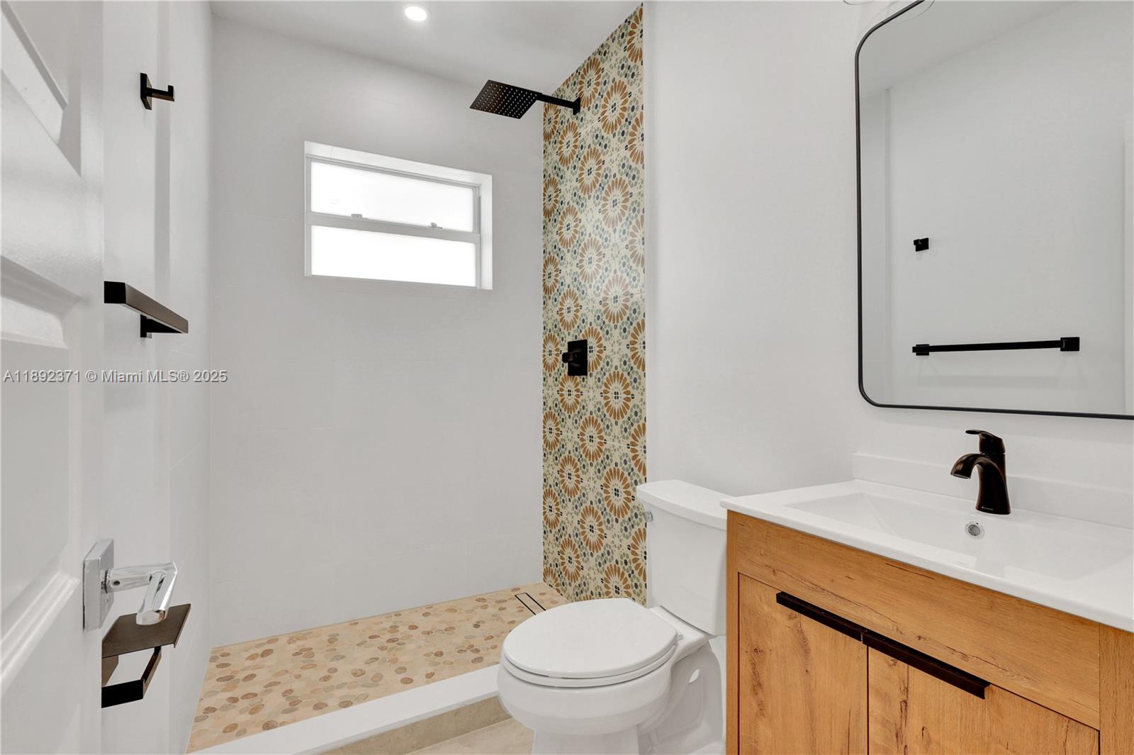 BISCAYNE COURT - Residential Lease