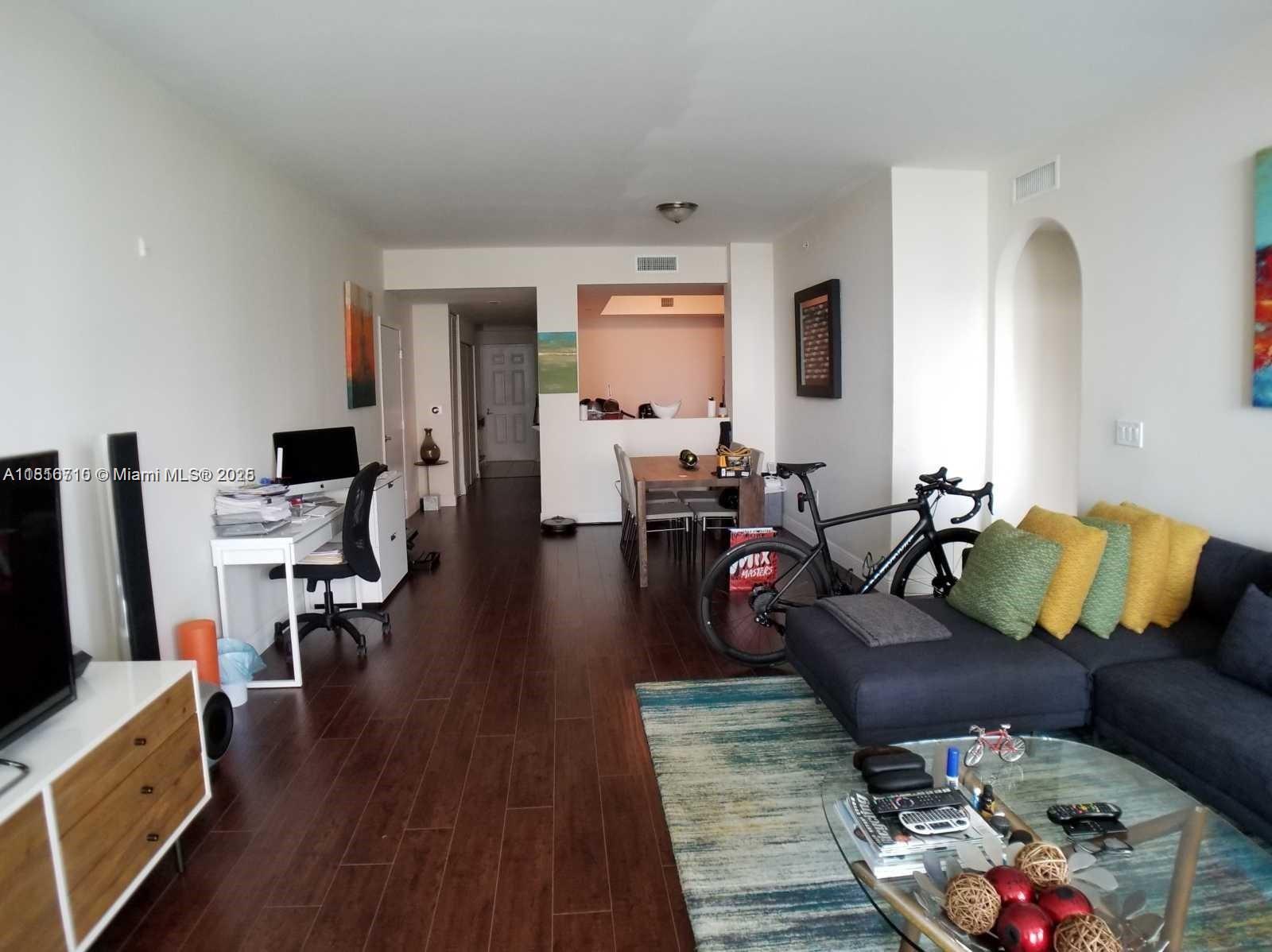 AVENTURA MARINA CONDO NUM - Residential