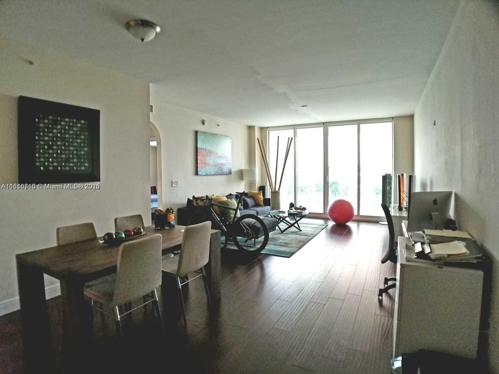 AVENTURA MARINA CONDO NUM - Residential