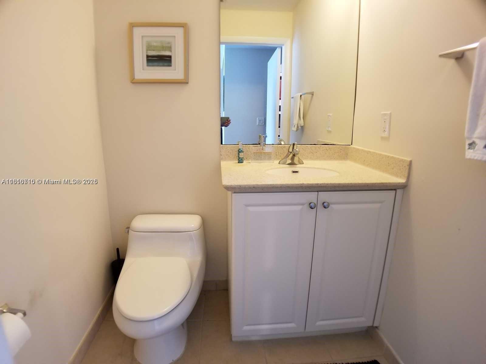 AVENTURA MARINA CONDO NUM - Residential
