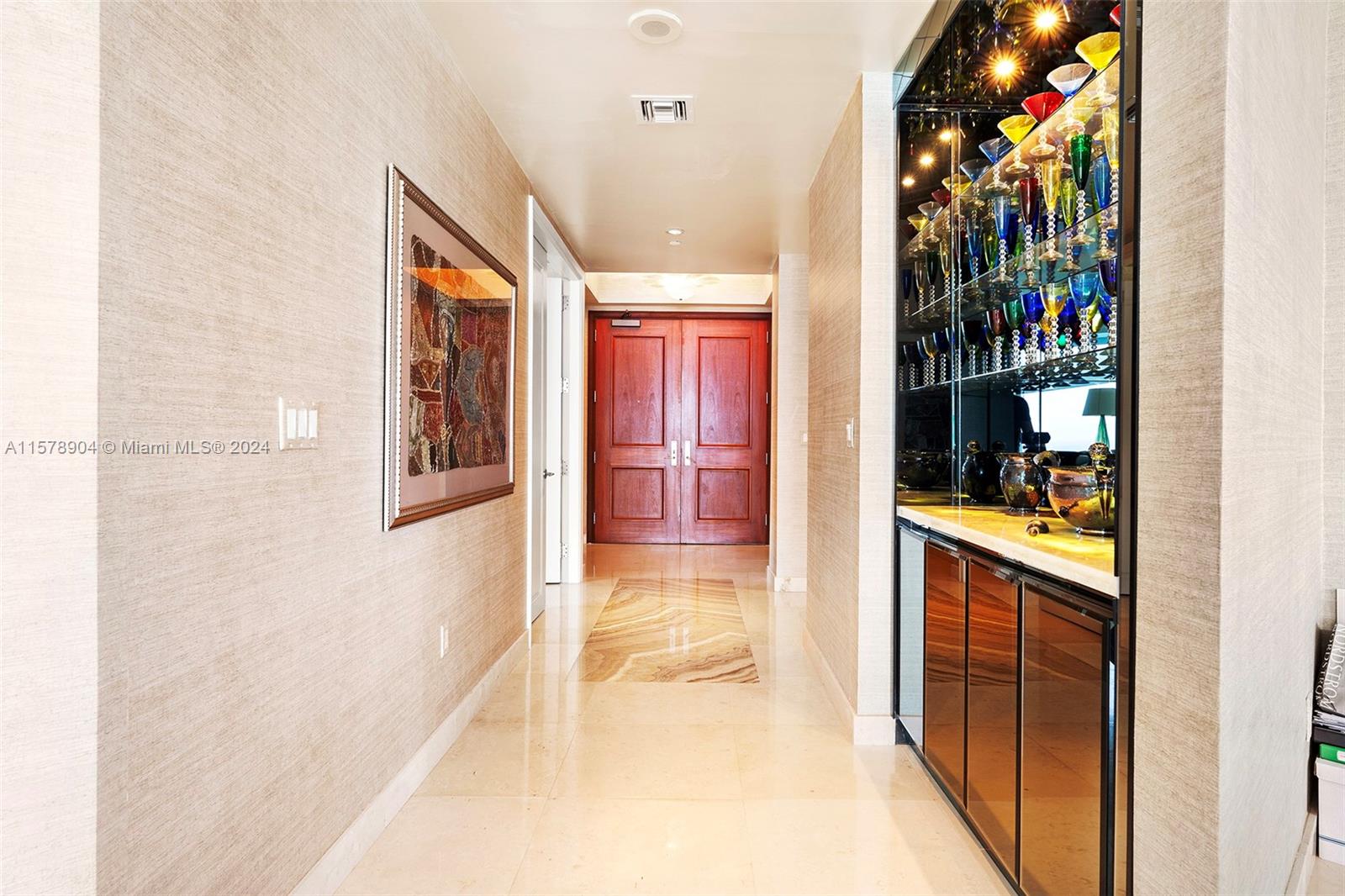 MILLENNIUM TOWER RESIDENCE - Residential