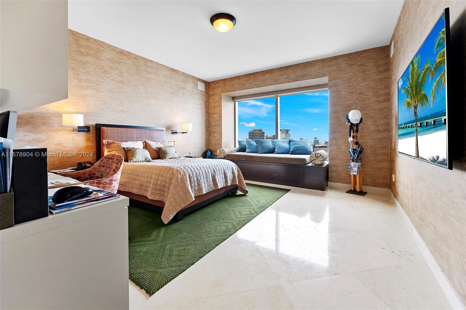 MILLENNIUM TOWER RESIDENCE - Residential