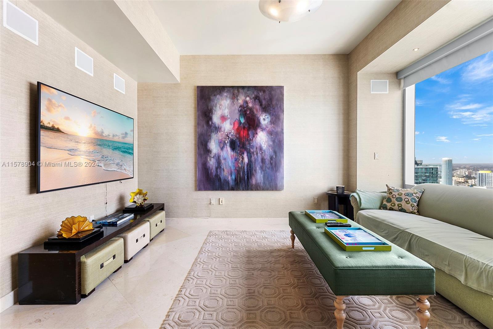 MILLENNIUM TOWER RESIDENCE - Residential