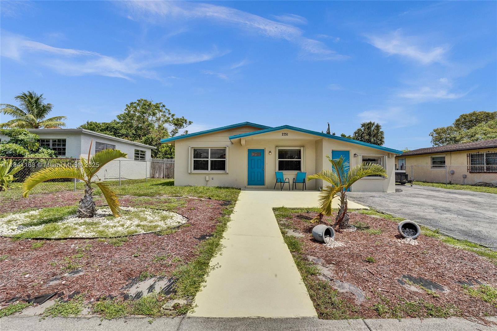 FLAMINGO VILLAGE - Residential