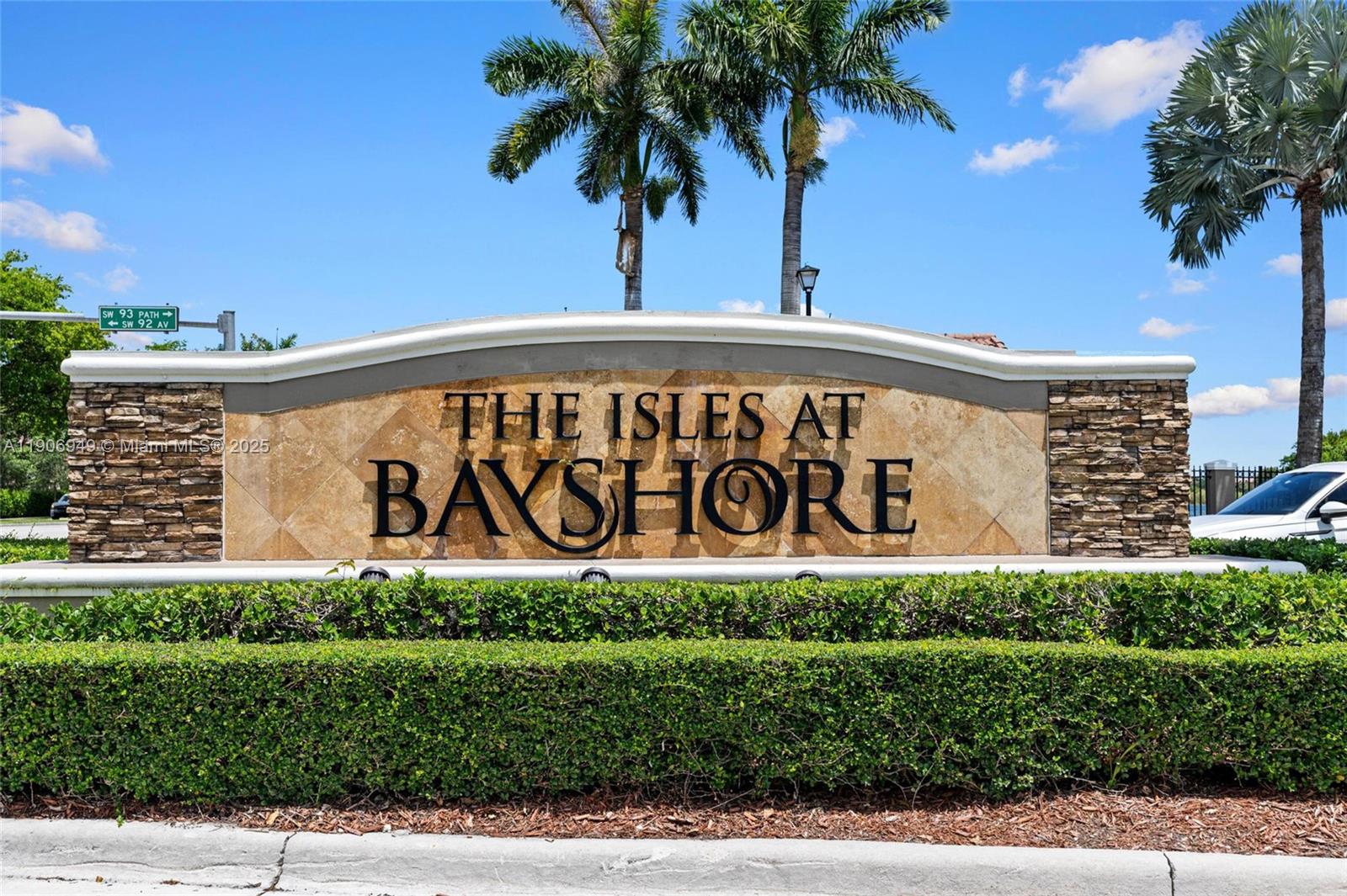 THE SHORES CONDO NO 2 - Residential