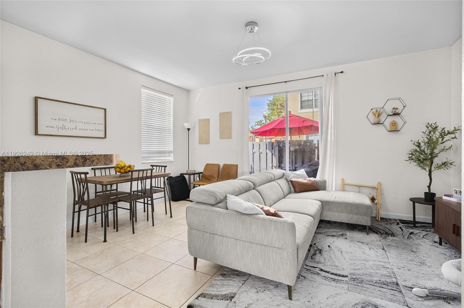 THE SHORES CONDO NO 2 - Residential