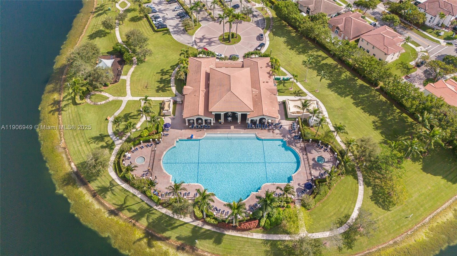 THE SHORES CONDO NO 2 - Residential