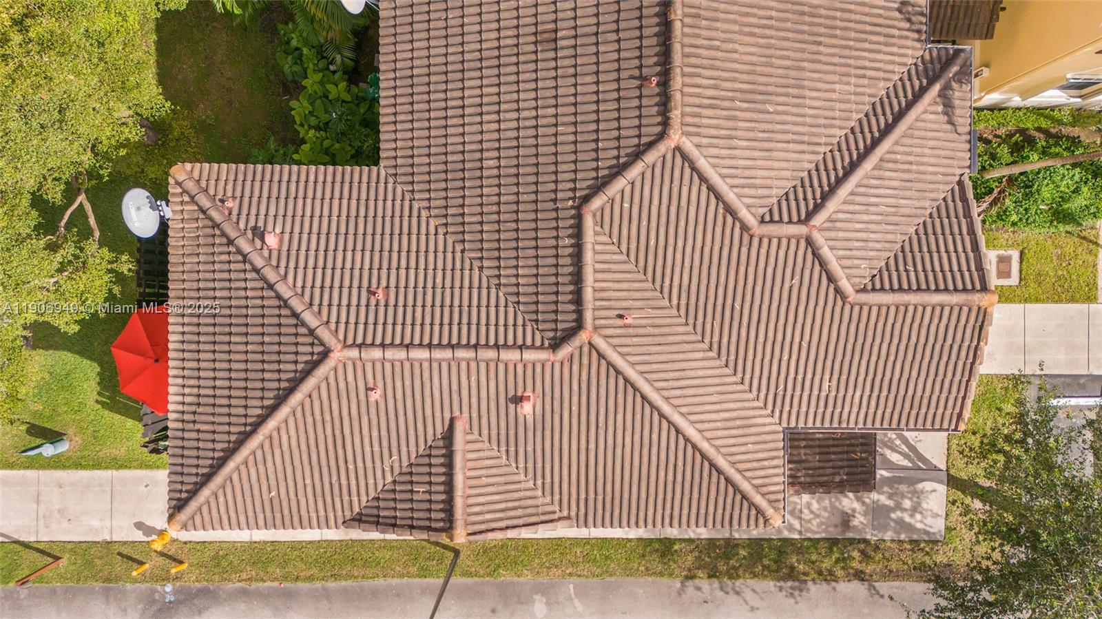 THE SHORES CONDO NO 2 - Residential