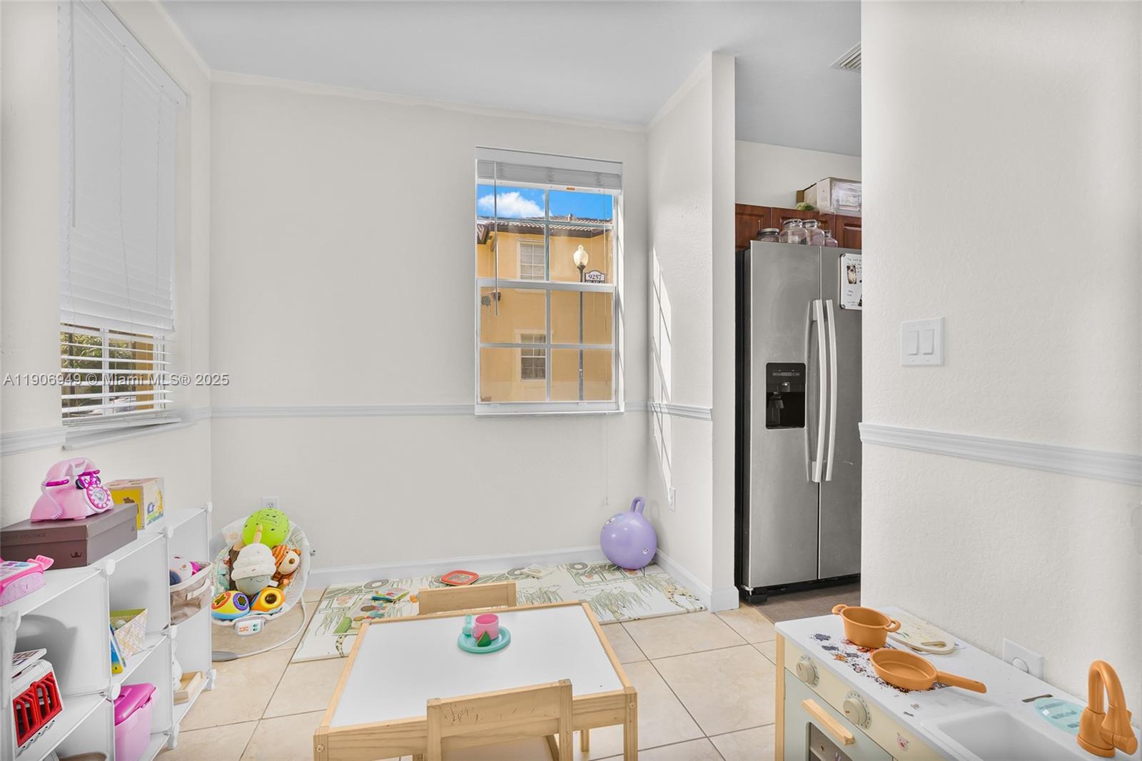 THE SHORES CONDO NO 2 - Residential