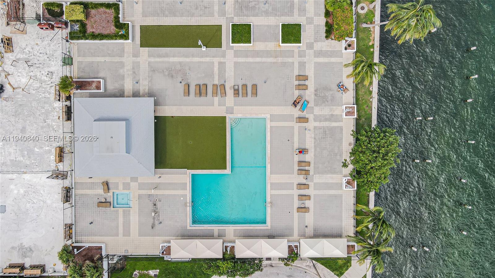 CHARTER CLUB CONDO - Residential Lease