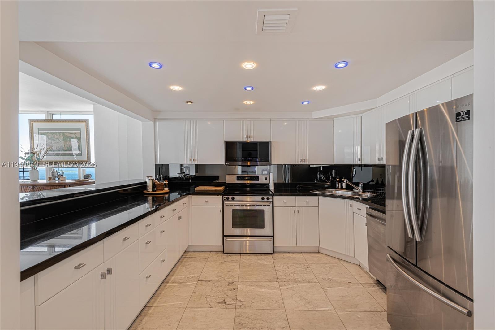 CHARTER CLUB CONDO - Residential Lease